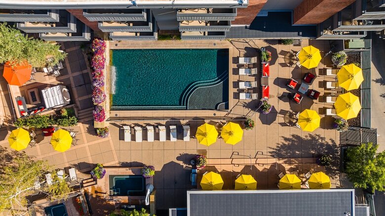 Aparthotel Aspen Square Condominium Hotel