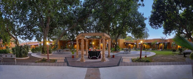 Hotel Treehouse Amaara- Pure Vegetarian Resort