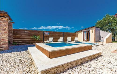 Holiday Home Galizana Fondole