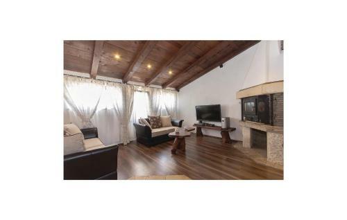 Holiday Home Galizana Fondole