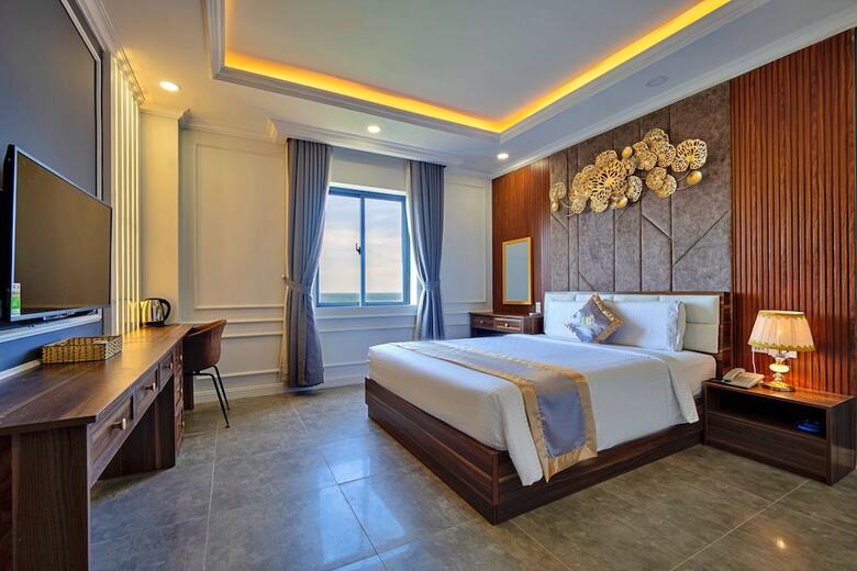 S79 Hotel Happy 88 Tran Hung Dao Street
