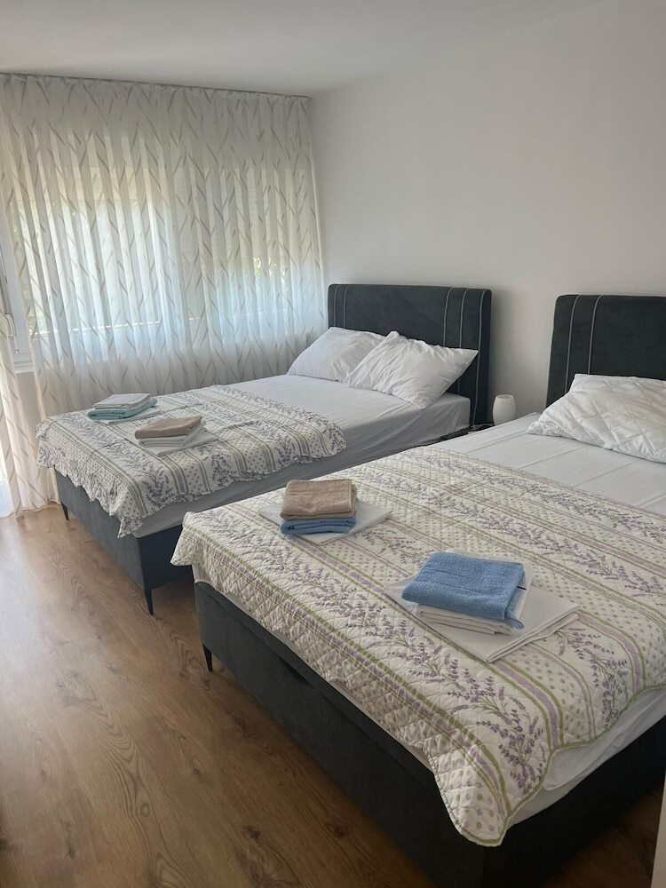 Hotel Ul. Dr. Franje Tu?mana 71