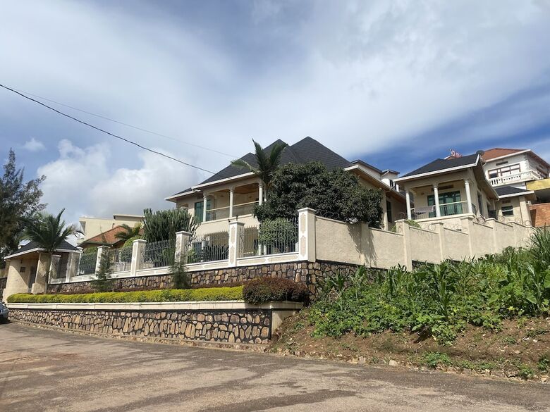 Bed & Breakfast Affordable Homes Kigali