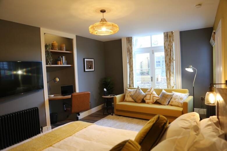 Hotel No.12 Self Check-in Apartments