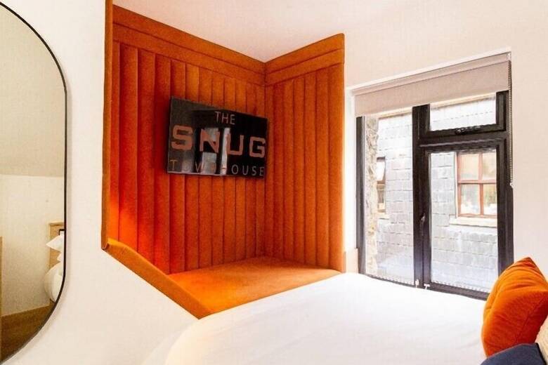 Hotel The Snug Townhouse