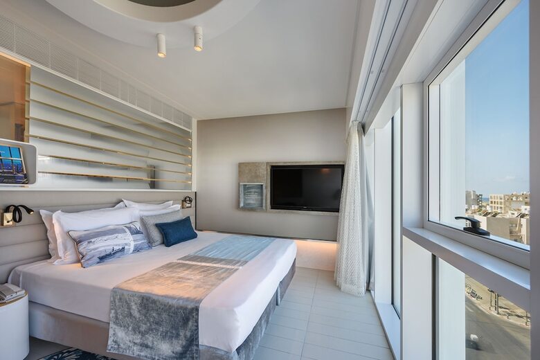Hotel Port Tower By Isrotel Design