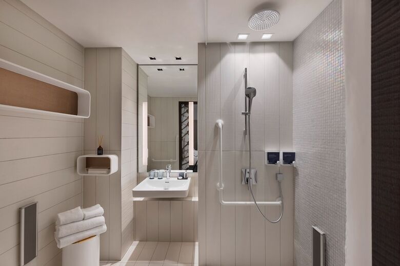 Hotel Port Tower By Isrotel Design