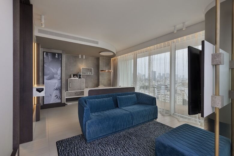 Hotel Port Tower By Isrotel Design