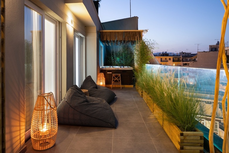 Athens Warehouse Hotel & Suites
