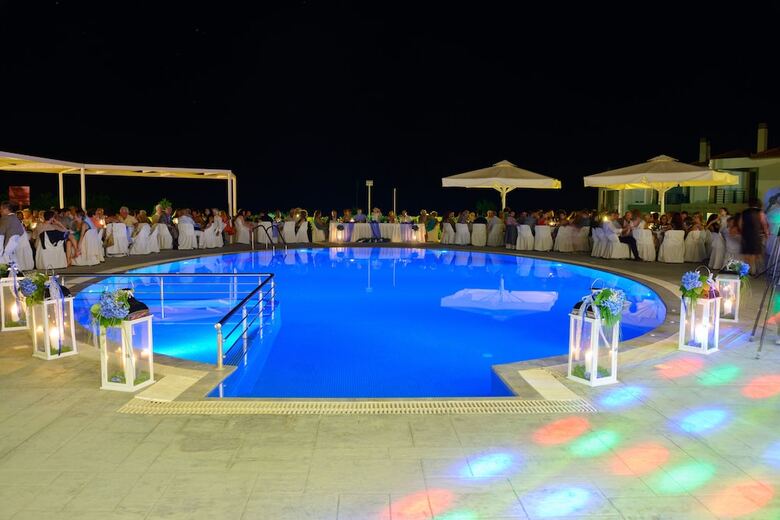 Aparthotel Antonios Village