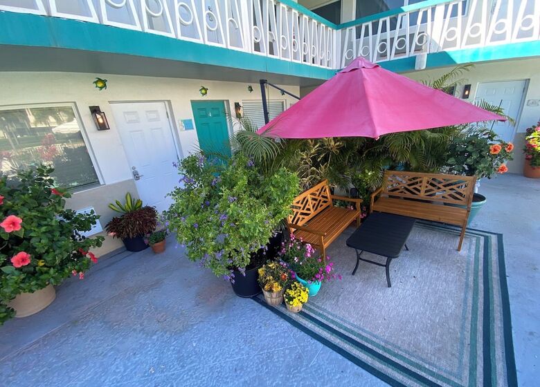 Hotel Honu Cove (age 16+)