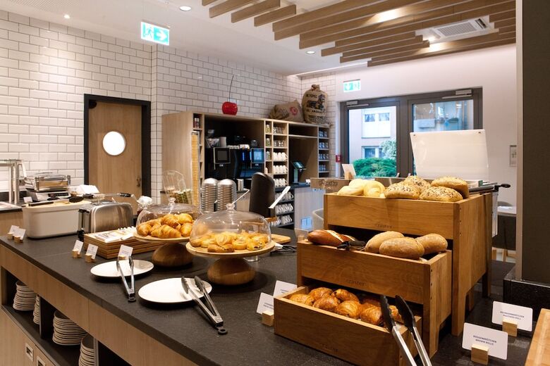 Hotel Holiday Inn Express Furth By Ihg