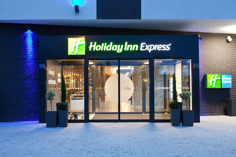 Hotel Holiday Inn Express Furth By Ihg