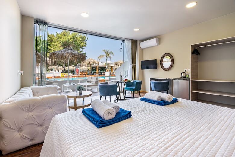 Hotel Bamboo Suites Adults Only