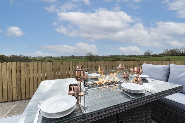 HC Property - The Hideaway At Watergate Eye