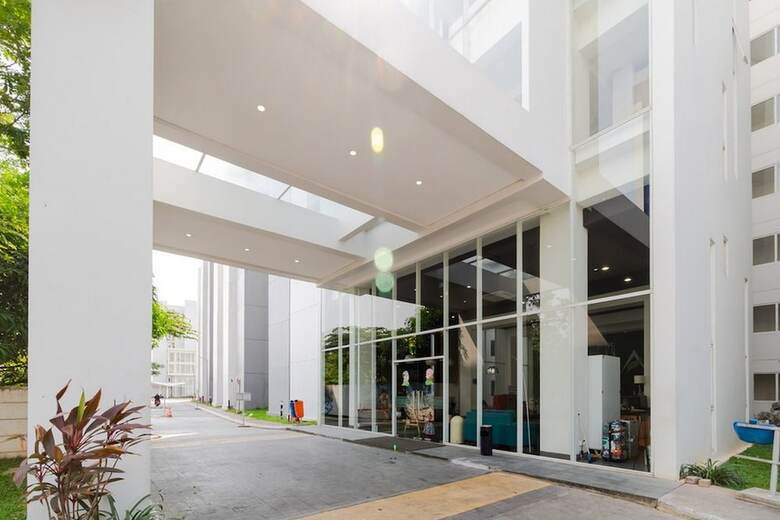 Hotel Reddoorz Apartment @ Aeropolis Tangerang