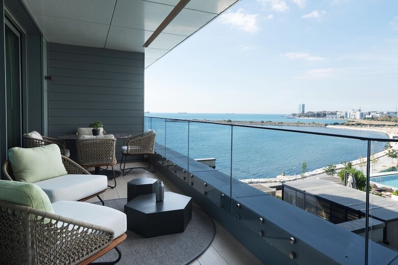 Jw Marriott Hotel Istanbul Marmara Sea