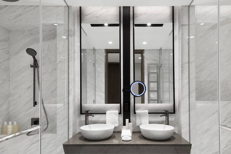 Jw Marriott Hotel Istanbul Marmara Sea