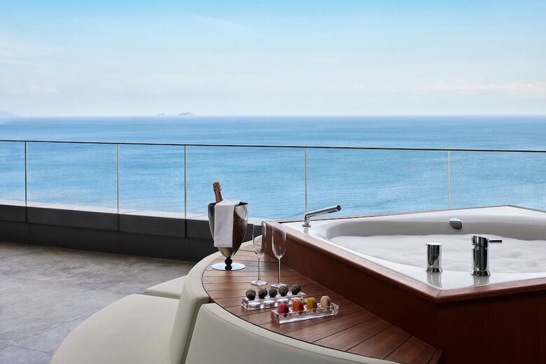 Jw Marriott Hotel Istanbul Marmara Sea