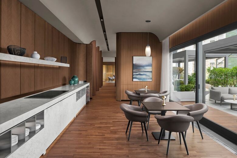 Jw Marriott Hotel Istanbul Marmara Sea