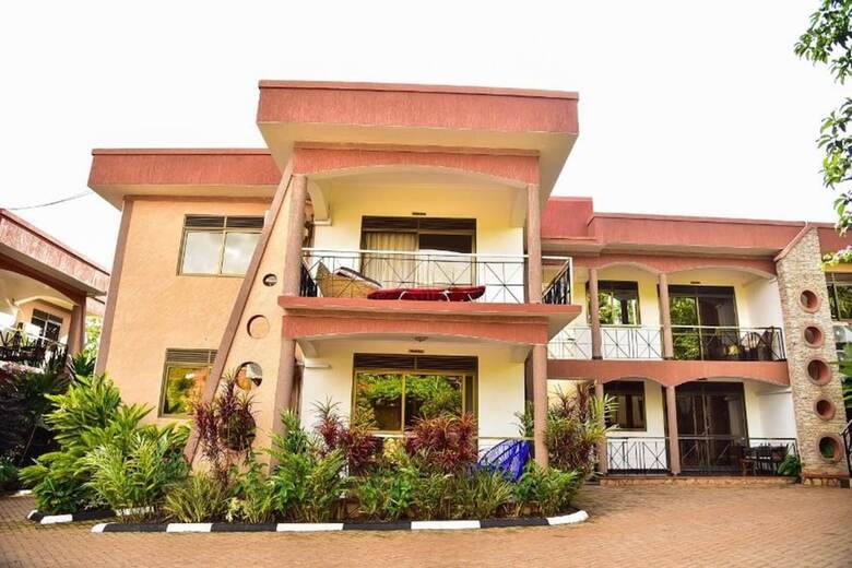 Aparthotel Four Vins Hotel & Apartments