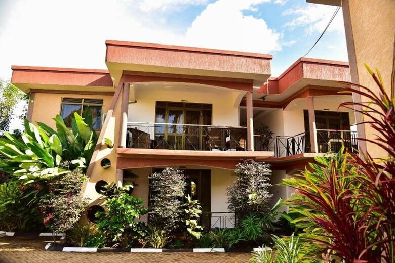 Aparthotel Four Vins Hotel & Apartments