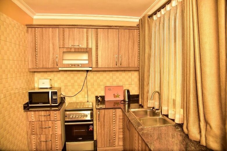 Aparthotel Four Vins Hotel & Apartments