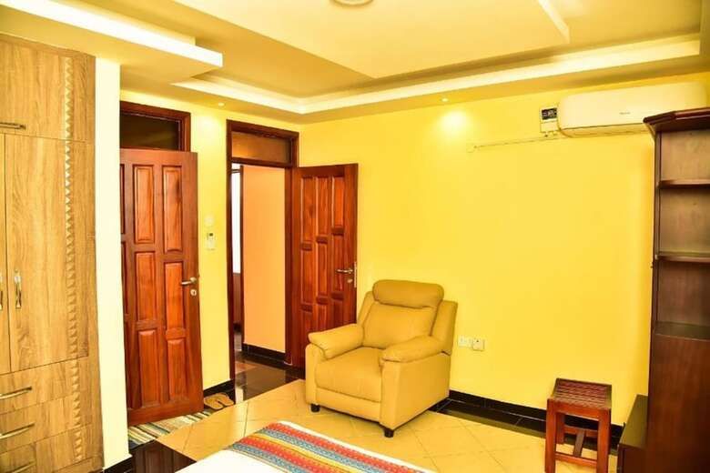 Aparthotel Four Vins Hotel & Apartments