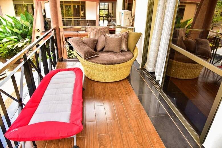 Aparthotel Four Vins Hotel & Apartments