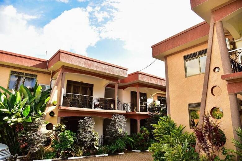 Aparthotel Four Vins Hotel & Apartments