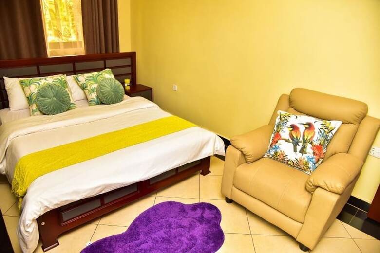 Aparthotel Four Vins Hotel & Apartments