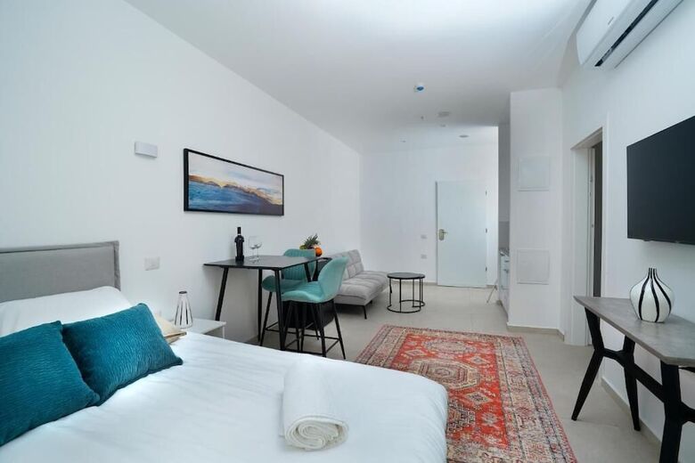 Hi - Yam Seaview Apartments & Suites