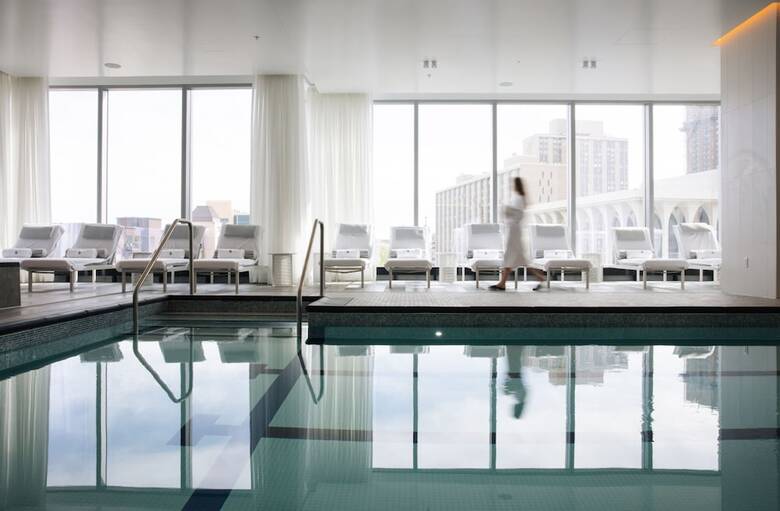 Four Seasons Hotel Minneapolis