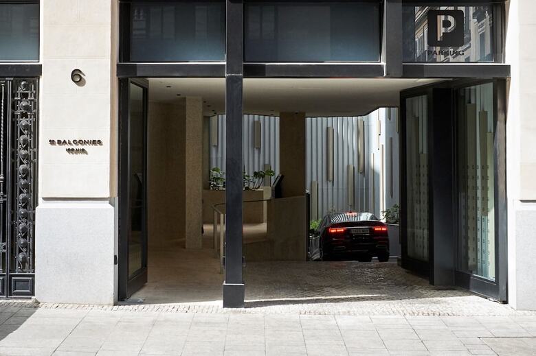 Aparthotel 60 Balconies Iconic