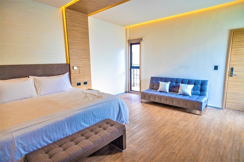 Hotel Plaza By Kavia