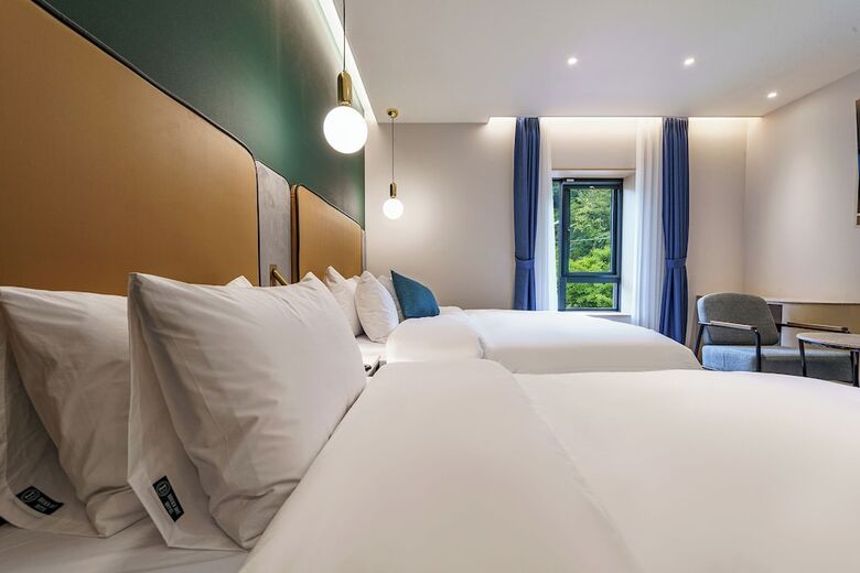 Brown Dot Hotel Gijang Station