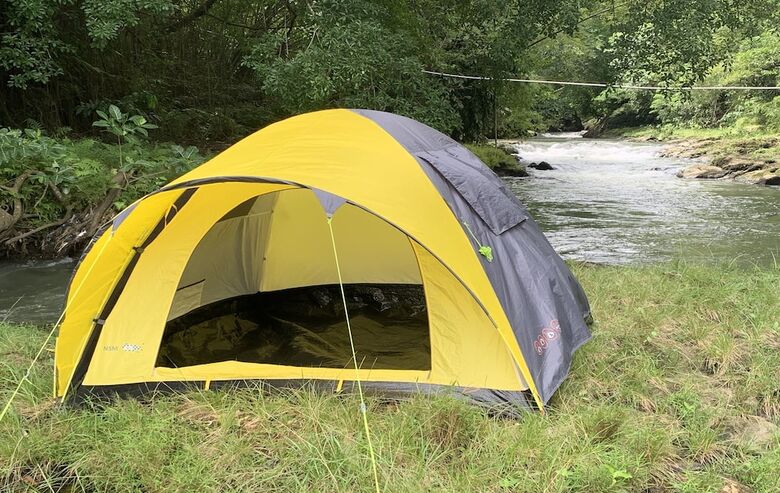 Bed & Breakfast Teratai Biru River Camping Ground