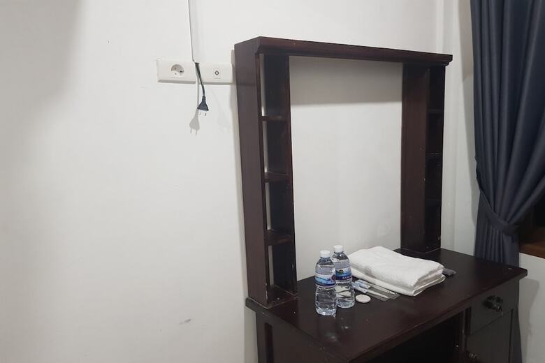 Hotel Oyo 93709 Rose Inn 2
