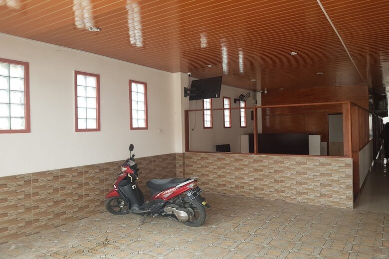 Hotel Oyo 93709 Rose Inn 2
