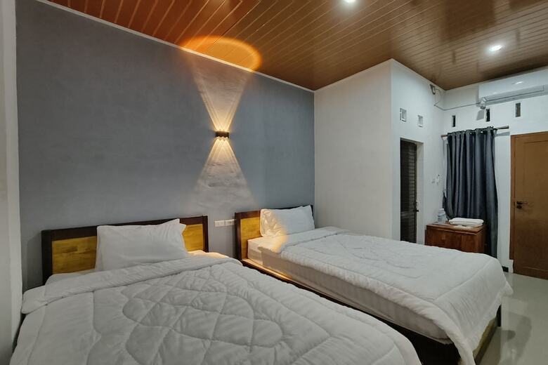Hotel Oyo 93709 Rose Inn 2