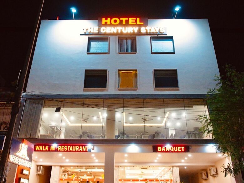 Hotel The Century Stays