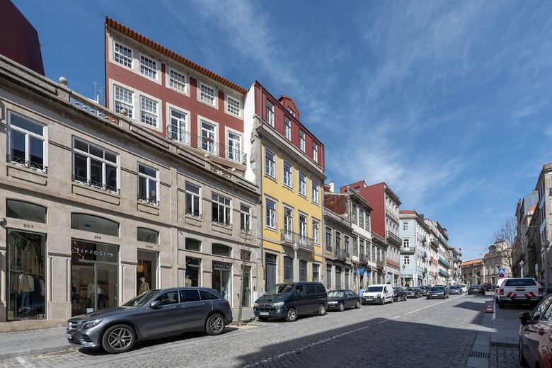 Aparthotel Mouzinho Da Silveira 215 By Lovelystay