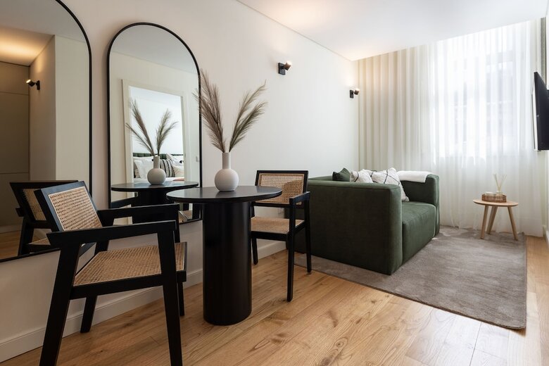 Aparthotel Mouzinho Da Silveira 215 By Lovelystay