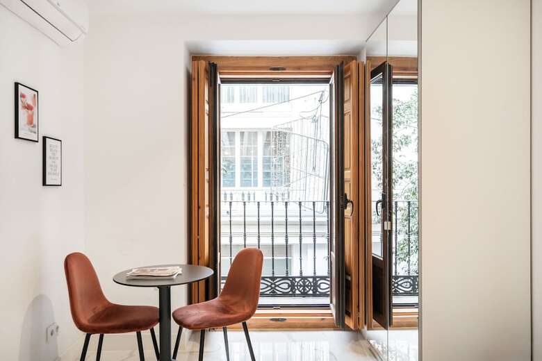 Aparthotel Dobo Madrid Luna