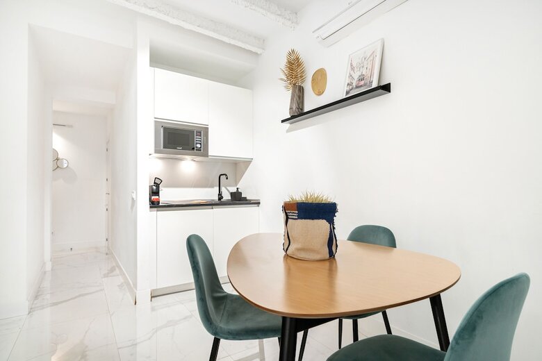 Aparthotel Dobo Madrid Luna