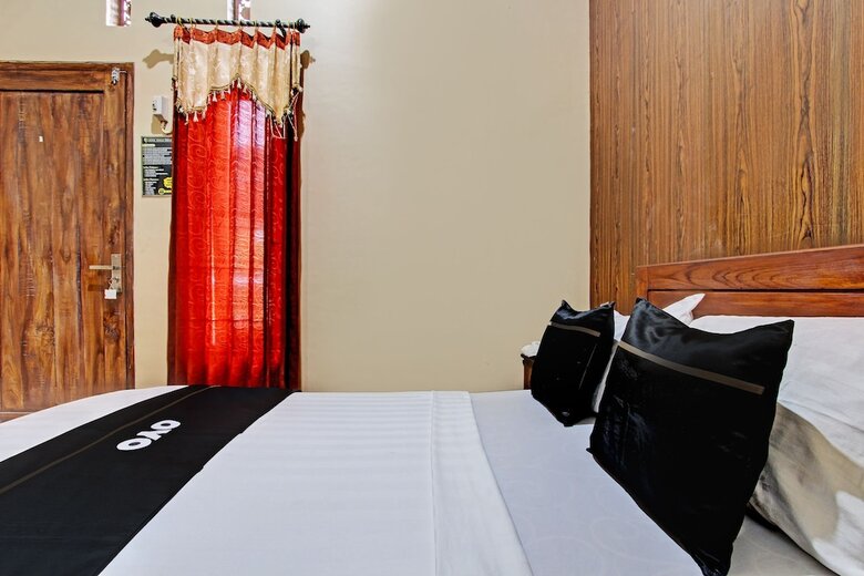 Hotel Capital O 93533 Griya Denok