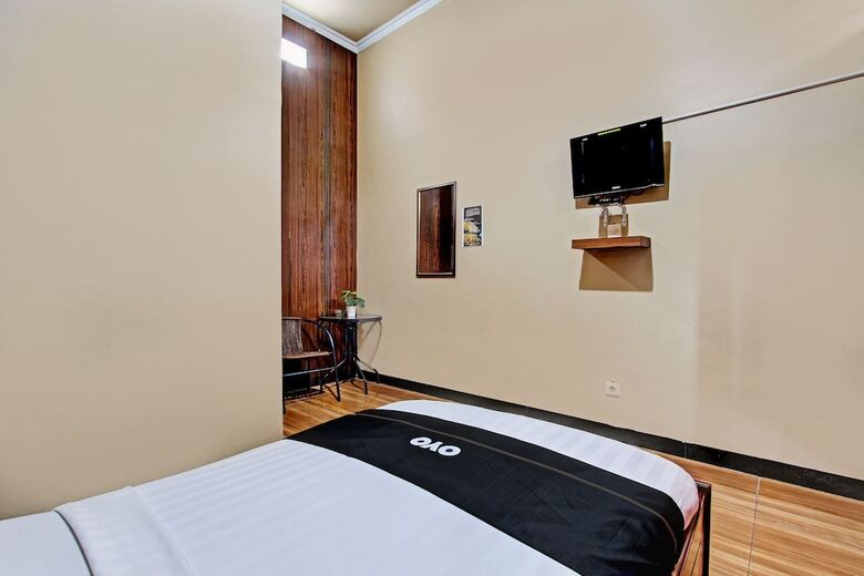 Hotel Capital O 93533 Griya Denok