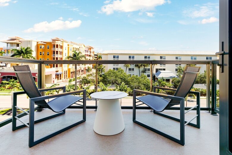 AC Hotel By Marriott Naples 5th Avenue