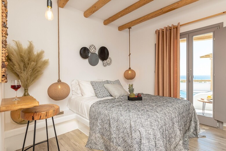 Naxos Contelibro
