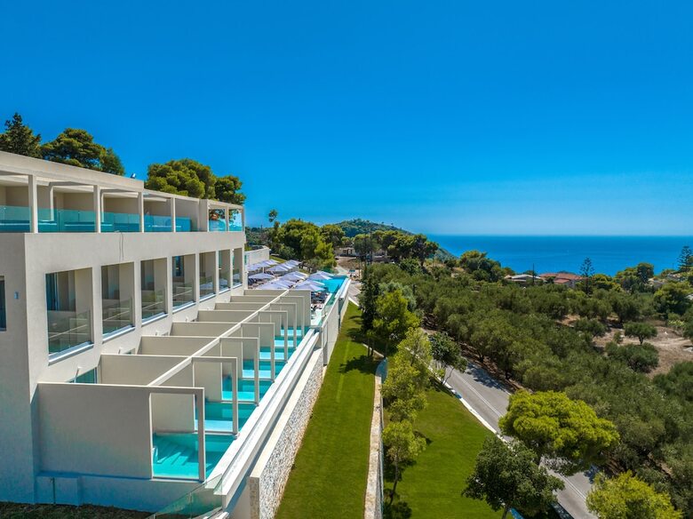 Hotel Myzith Luxury Suites